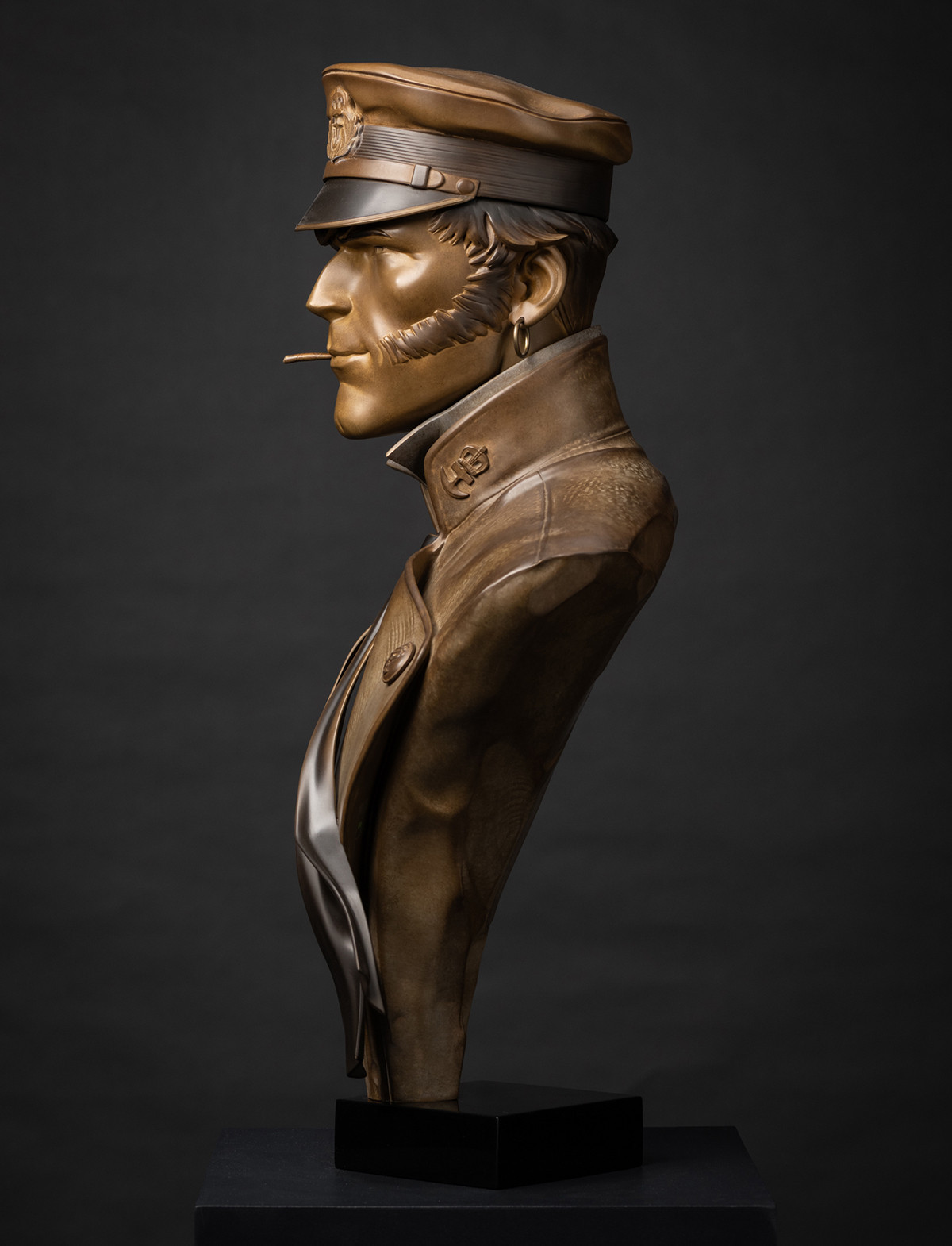 Corto buste bronze -vertical