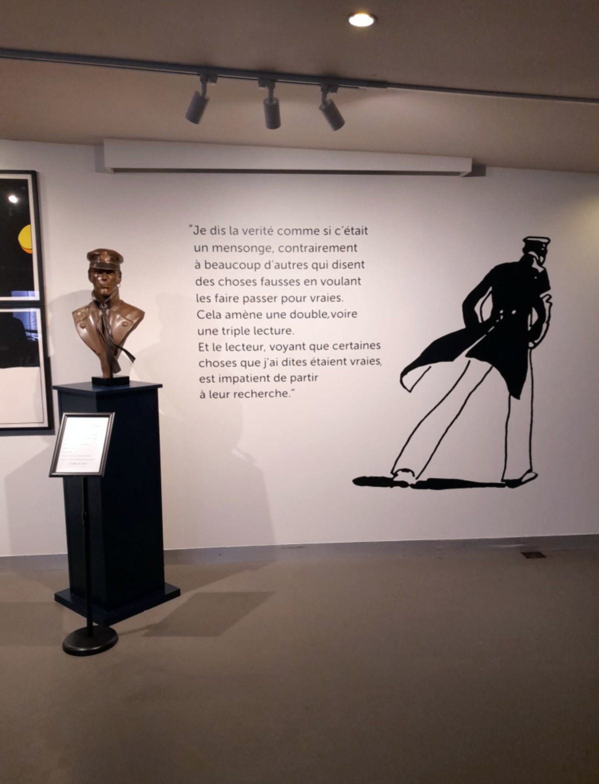 Exposition Hugo Pratt - vertical